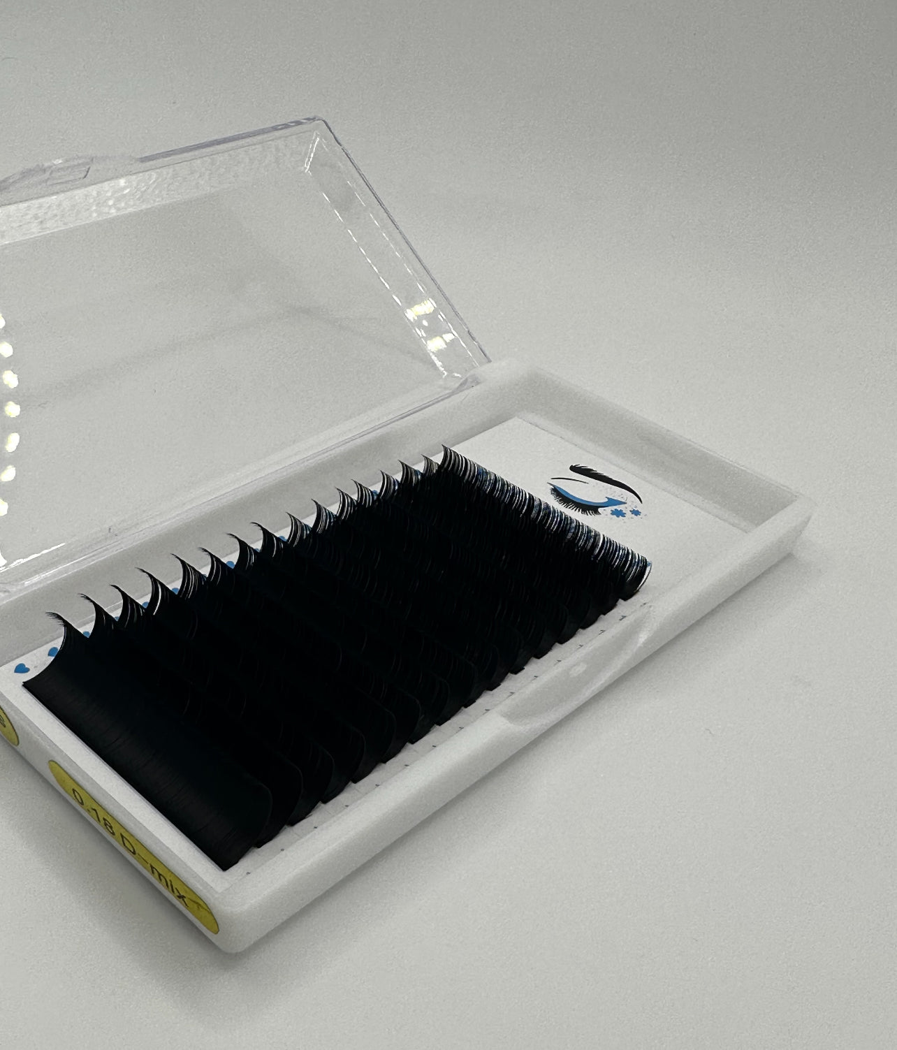 0.15 Classic Lashes