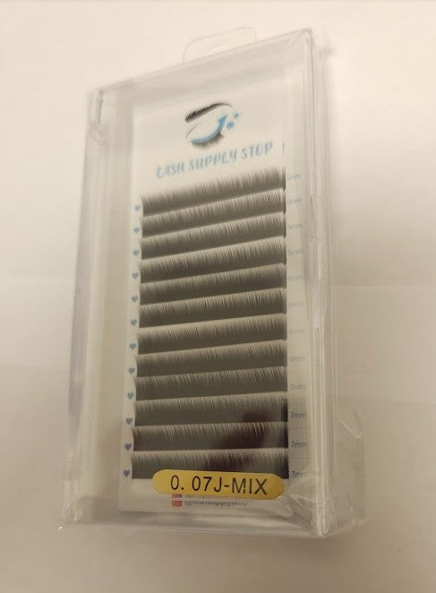 0.07 J curl mix bottom lash