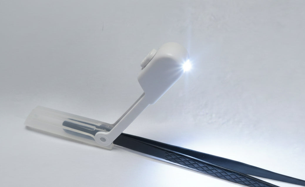 Tweezer Lamp